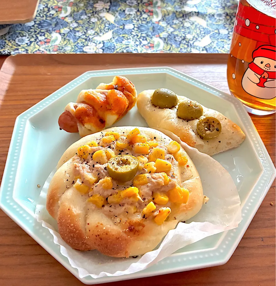 りるのんさんの料理 ツナマヨコーンの編み編みパン🌸|ももさん