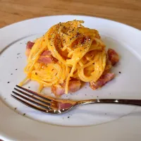 チェダーチーズのカルボナーラ|なつさん