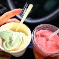 ソフトクリーム🍦とストロベリースムージー🍓|豆大福さん