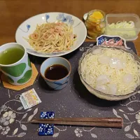 讃岐ひやむぎ、肉野菜炒め、沢庵、熱い日本茶(昼飯)|enarinさん