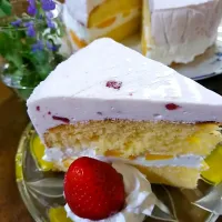 イチゴと桃缶のヨーグルトケーキ|ちかさん