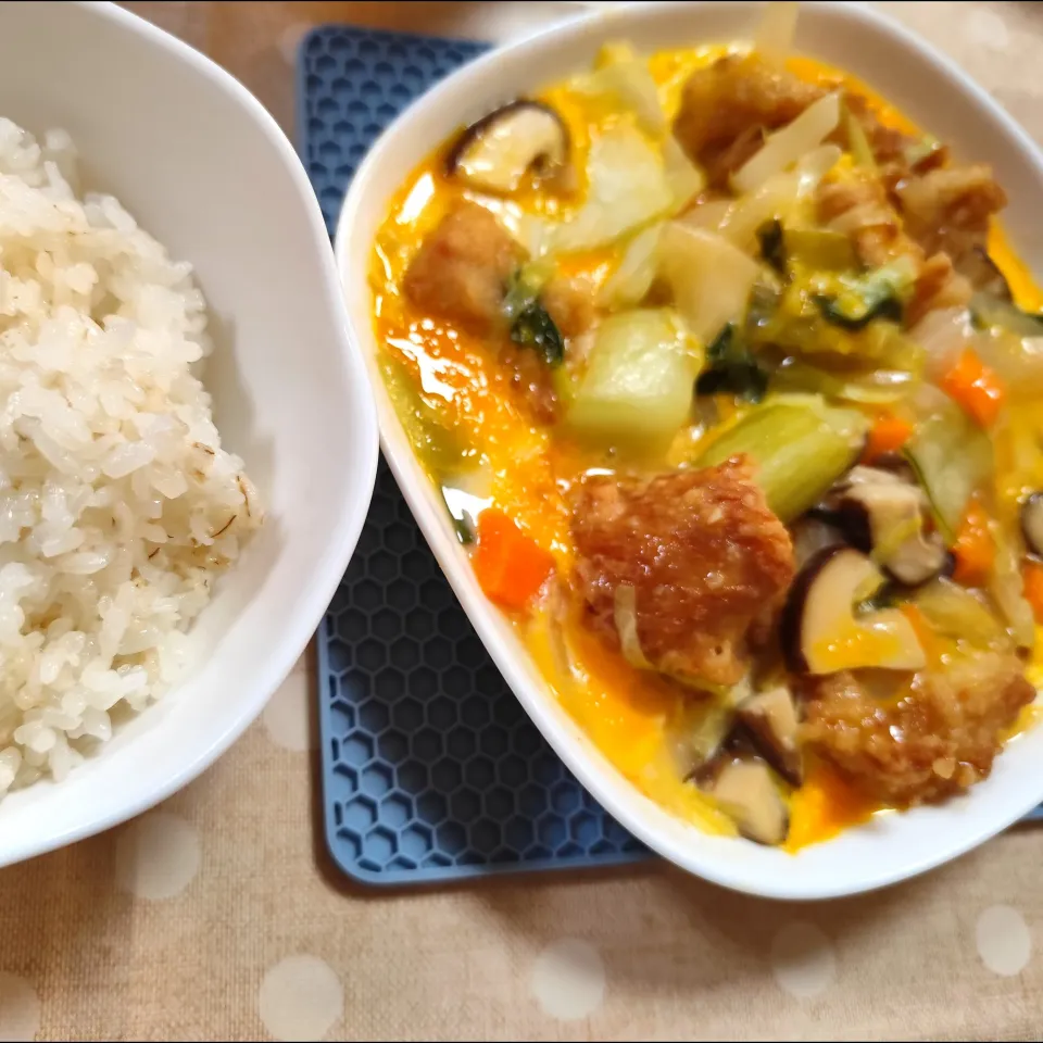 買ってきた胸肉唐揚げ使って夜ごはんの一品|m.rafuさん