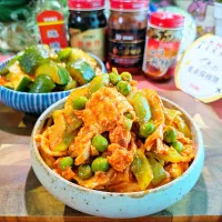 🌏『世界の食卓探検の旅〜🇨🇳』
【🇨🇳鶏ハムとスナップエンドウの中華和え】|ayaさん