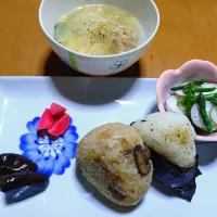 おにぎりと白菜スープの朝ごはん|はるみさん
