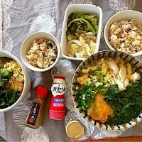 おうどんとばら寿司のランチ😘|さくたえさん