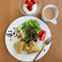 ブロッコリーペーストのコーンパンケーキプレート🥦🌽|kaeさん