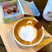 カフェラテにチョコレート|かっちゃん杉さん