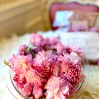 今年の八重桜🌸|🐶dekochoro🐶さん