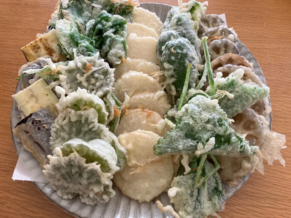 ＊まだ４月だけど、お花見🌸散歩したら暑くてお昼は素麺になりました☀️山菜と野菜の天ぷらも揚げたよ🥬＊|＊抹茶＊さん