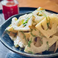 れんこんと大葉のゆずからりんマヨサラダ