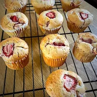 苺と桜餡のマフィン🌸