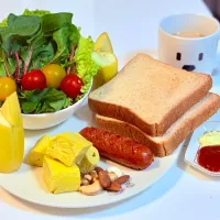 自宅モーニングプレート☕️🌭|マニラ男さん