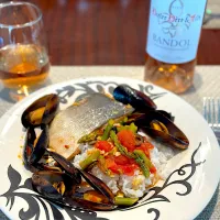 Salmon and mussels| Laki Maikaʻiさん