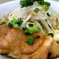 【臨時営業、テスト販売】
【昼の部は、しばらくお休み】 
大ハマ研究所
とり郎 (150g、テスト販売500円) 
＋ニンニクあり (無料) 
―野菜少なめ
@十条1分
26098
〈醤48塩21噌󠄀6タ3出9F4冷0チ2混2つ1担1沖1〉| 大脇さん