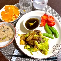 4/13晩ご飯：春キャベツと茄子の牛肉炒め|ななみんさん