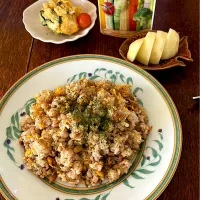 ランチ♯納豆チャーハン♯ポテトサラダ|小松菜さん
