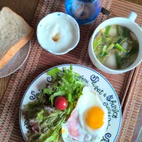 朝ごはん⛅️！|まめころさん