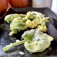 こごみと花わさびと葉わさびの天ぷら| 9421beruさん