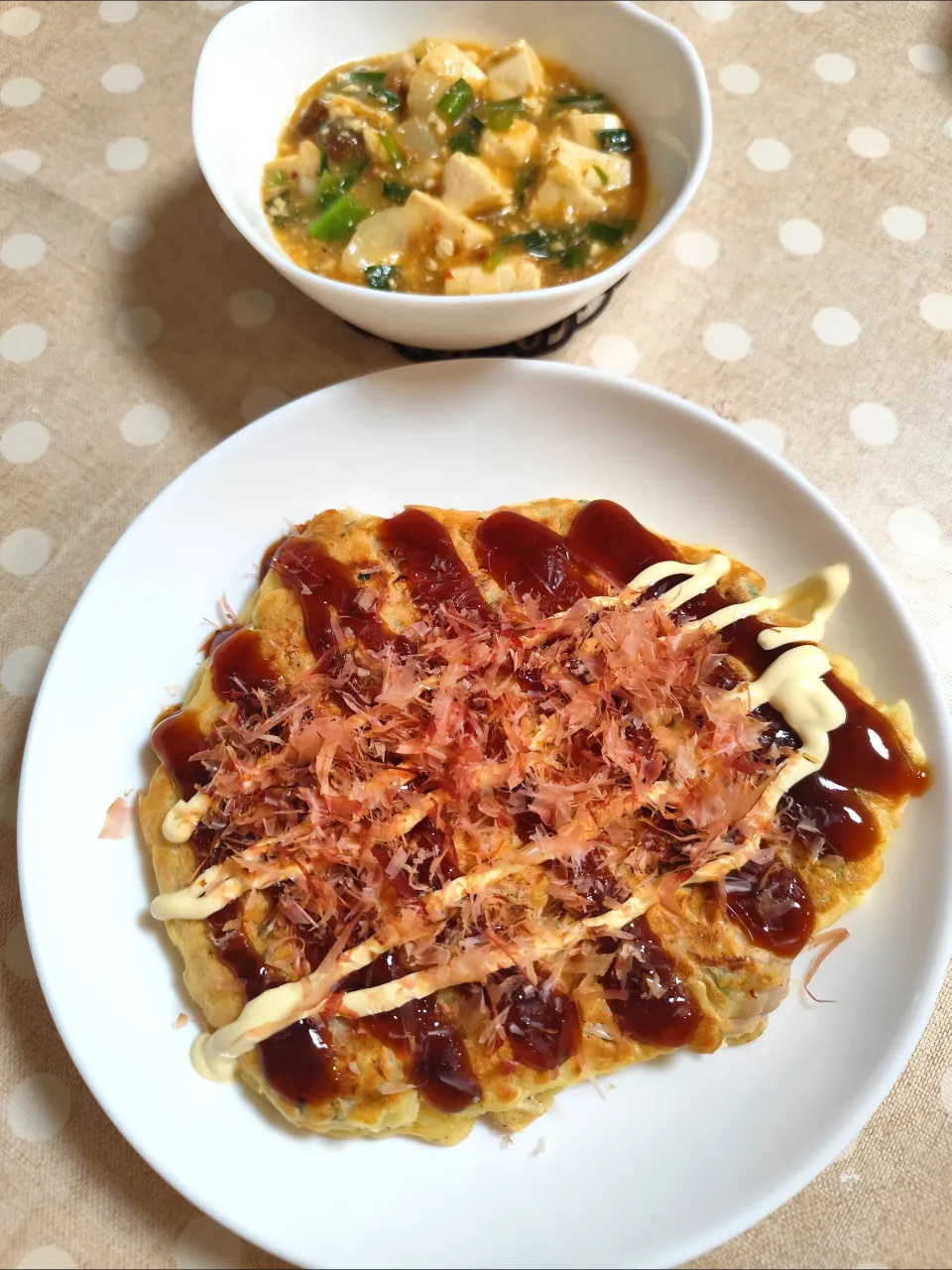 関西風お好み焼き、麻婆豆腐夜ごはん(雑穀ご飯も炊き中)|m.rafuさん