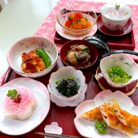 おばんざいで花見膳🌸庭の芝桜