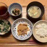 筍と鶏肉の煮物、ほうれん草ともやしのしらす和え、味噌汁、もずく|ゆき☕✨さん