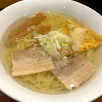 塩ニンニクラーメン|しのぶさん