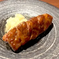 ⑨4月14日・［焼肉コース😋みたいな感じ］・謎のお肉❣️（部位を聞き逃しました😅）|山勝さん