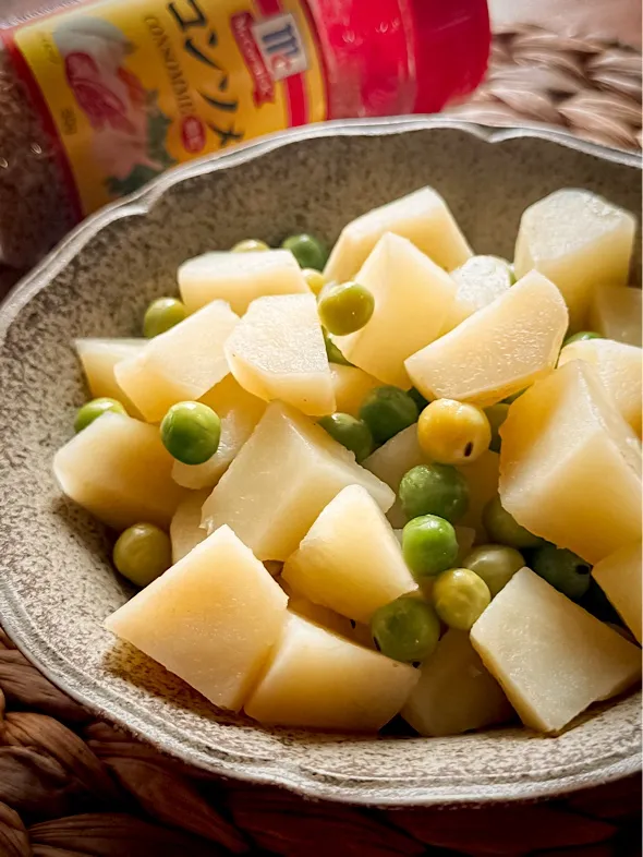 新じゃがとえんどう豆の洋風煮|にゃんぺこさん