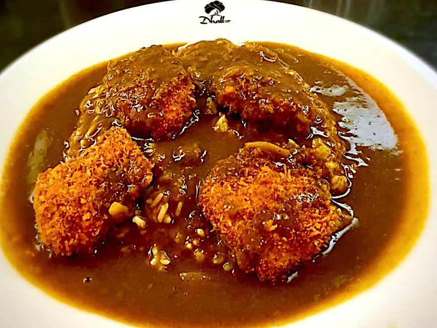 過日のランチ  『ヘレカツカレー』|mottoさん