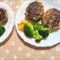 きつねさんの料理 はんぺん&ヒジキ入りバーグた(青ネギ入りで!!)