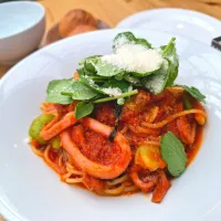 烏賊と春野菜のトマト🍅パスタ|kazさん
