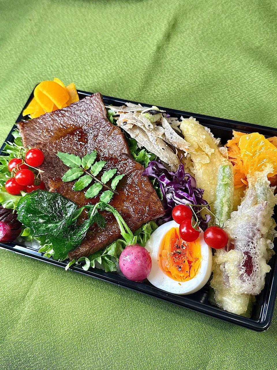 デリ風弁当でお花見に行こう🌸3𓂃܀𑁍|鬼百合さん