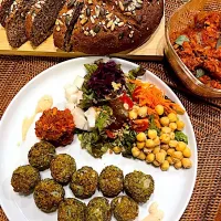 ライ麦パン＆ファラフェル| kyon2さん