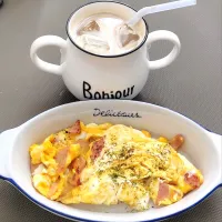 Good morning ham mozzarella cheese scrambled eggs with iced latte🥰😍😋💋|🍒lynnlicious🍒さん