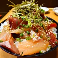 爆裂海鮮丼|ginさん