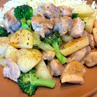 鶏もも肉ポテトのハニーマスタード|じゅんさんさん
