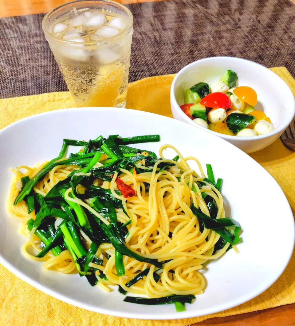 【麺】ニラペペロンチーノ|シュビラさん