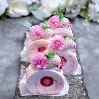 いちごのロールケーキ🍓| AXさん