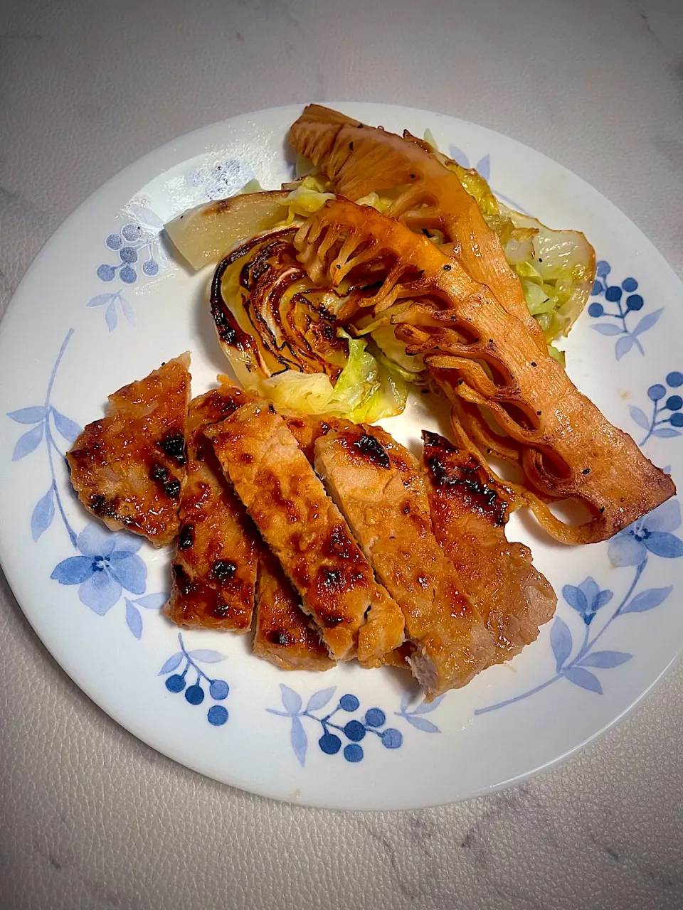 今夜は豚肉の塩糀味噌漬け焼き|めんちゃんさん