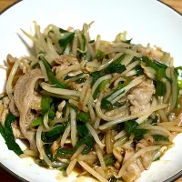 ☆豚ニラもやしスタミナ醤油炒め|まぁたんさん