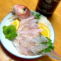 高級魚🐟釣りたて甘鯛の姿造りと南アフリカのシャンパン