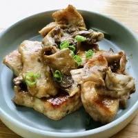鶏肉と舞茸のバタポン炒め|マユマユさん