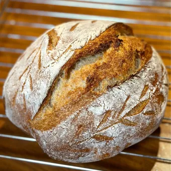 Snapdishの人気料理写真:3種の粉で焼くカンパーニュ🌾