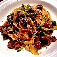 馬スジのラグーソース•タリアテッレ