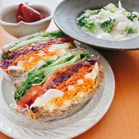 野菜たっぷりサンドと豆乳スープ| れいさん