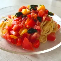 こぼれトマトのパスタ