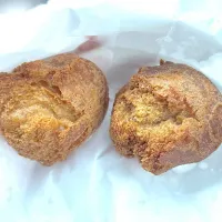 石垣島さよこの店さよこのサーターアンダギー14時までだけどギリギリ間に合いました。黒糖揚げたてで最高でした。口コミ通り今まで食べた中で1番美味しかったです。