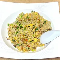 ニラ玉炒飯|銀蔵じいちゃんさん