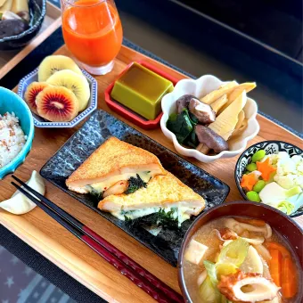 Snapdishの人気料理写真:ゆかりさんの料理 チーズがとろりん♪キムチーズ厚揚げサンド