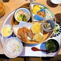 とんかつ屋さんの定食| ちゃみこさん